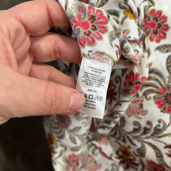 LOFT Floral Blouse NWT Size S Long Sleeve Split Neck Boho Top Soft Lightweight - Picture 7 of 8